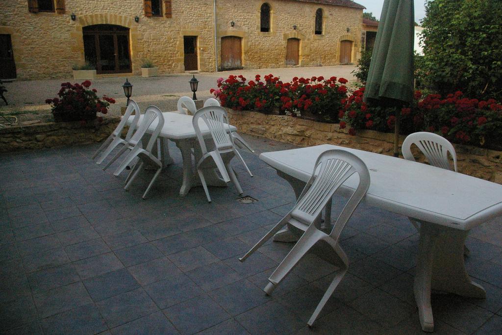 Chambres D'Hotes Du Maine Lalinde Екстер'єр фото